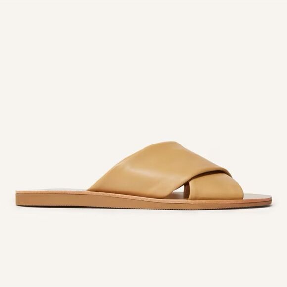 NEW Everlane The Day Crossover Sandal in Light Taupe leather - Picture 2 of 5
